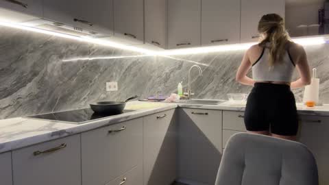 Alice online show from January 2025 07:43:01 PM