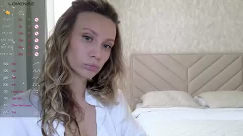 Snapshot of alicewonders_ chatting on July 2026 08:30:01 AM Alice online show from July 2026 08:30:01 AM