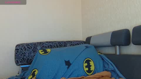 AliceWoolfy online show from April 2026 08:42:02 PM