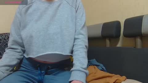 AliceWoolfy online show from April 2026 08:11:02 PM