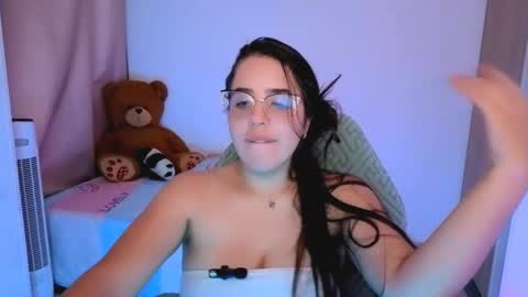 Snapshot of alicia_hotxx chatting on March 2026 06:36:01 PM alison online show from March 2026 06:36:01 PM