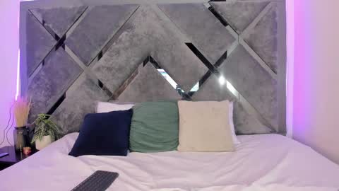 Alice  online show from February 2025 07:30:01 PM