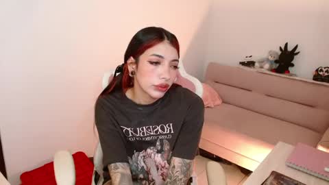 ALICIA  online show from April 2026 05:52:01 AM