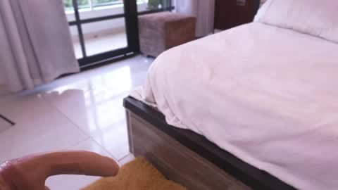 Snapshot of alicia_lang chatting on May 2026 09:53:01 PM Alicia Lang online show from May 2026 09:53:01 PM