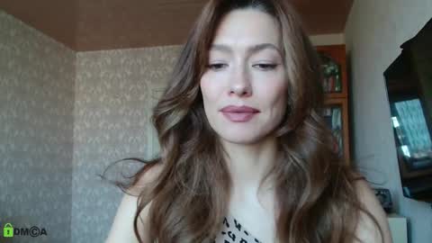 Alicia online show from September 2025 04:25:01 AM