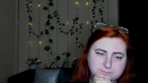 Snapshot of alicia_side_red chatting on March 2026 07:03:02 AM Alicia online show from March 2026 07:03:02 AM