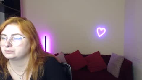 Alicia online show from November 2025 06:35:01 AM