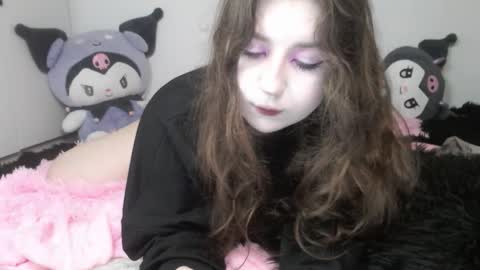 aliciamoon_ online show from September 2025 07:05:01 PM