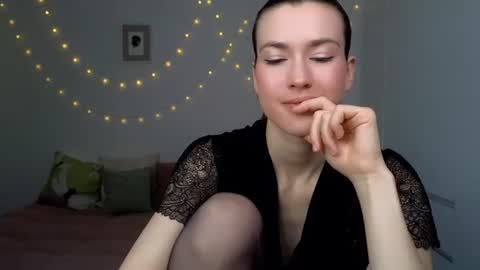 Snapshot of alicianoveli chatting on July 2026 04:19:01 AM alicianoveli online show from July 2026 04:19:01 AM