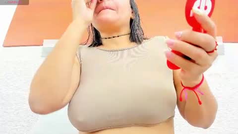 Snapshot of alicie_green chatting on June 2026 02:11:02 AM im tutti online show from June 2026 02:11:02 AM