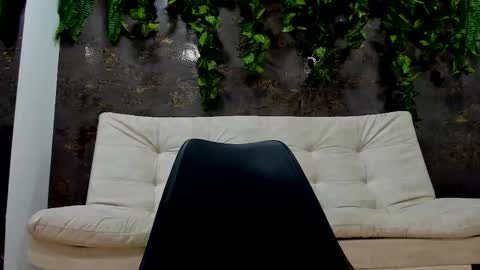 Alice online show from December 2025 03:17:02 PM