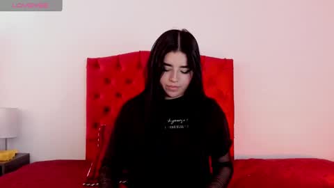 aliice_walker_ online show from December 2024 02:49:02 PM