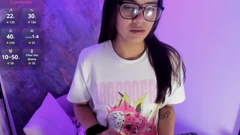 alina online show from April 2026 07:00:01 PM