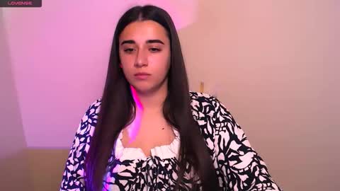 Alina online show from October 2025 08:29:02 AM