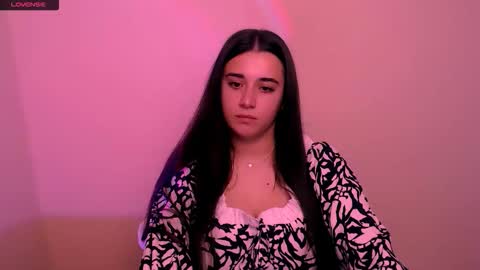 Alina online show from November 2025 08:48:02 AM