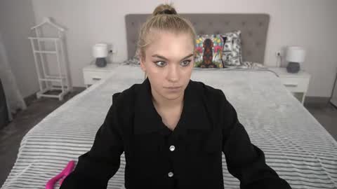 Alina online show from June 2026 12:30:01 PM
