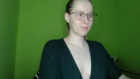 alinasei online show from March 2026 12:33:02 PM