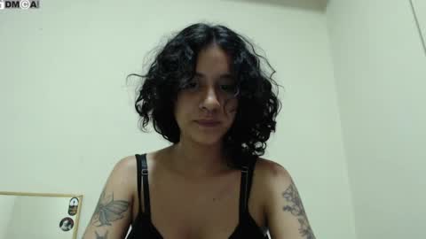 Snapshot of alinawoolf_ chatting on April 2026 03:40:02 AM Ali online show from April 2026 03:40:02 AM