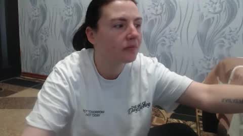 Snapshot of alinaxjames chatting on May 2026 08:44:02 AM AlinaxJames online show from May 2026 08:44:02 AM