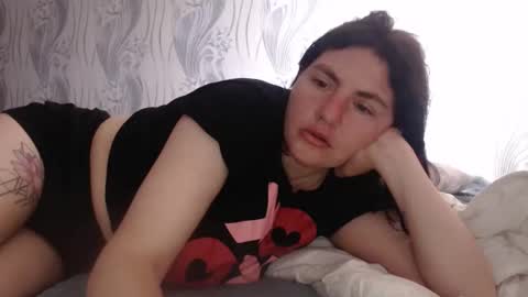 Snapshot of alinaxjames chatting on May 2026 08:32:01 AM AlinaxJames online show from May 2026 08:32:01 AM