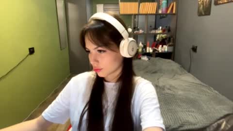 Snapshot of alinedifede chatting on October 2025 10:05:01 AM Alice online show from October 2025 10:05:01 AM