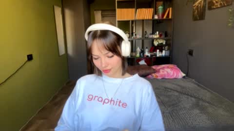 Snapshot of alinedifede chatting on October 2025 07:09:01 AM Alice online show from October 2025 07:09:01 AM