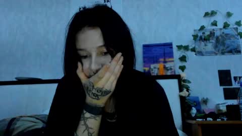 Snapshot of alinegreeeen chatting on December 2024 04:36:01 PM Aline Greeeen online show from December 2024 04:36:01 PM