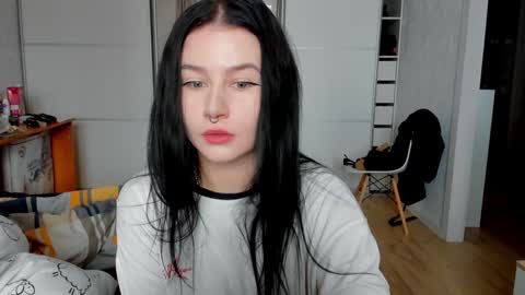 Snapshot of alinegreeeen chatting on December 2024 05:17:02 AM Aline Greeeen online show from December 2024 05:17:02 AM