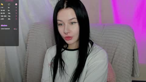 Snapshot of alinegreeeen chatting on January 2025 10:17:02 AM Aline Greeeen online show from January 2025 10:17:02 AM