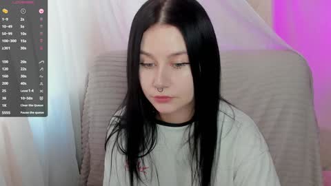 Snapshot of alinegreeeen chatting on January 2025 07:07:02 AM Aline Greeeen online show from January 2025 07:07:02 AM