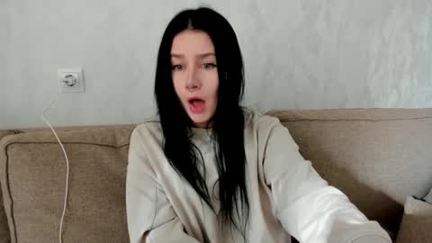 Snapshot of alinegreeeen chatting on February 2025 06:23:01 AM Aline Greeeen online show from February 2025 06:23:01 AM