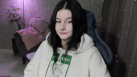 Snapshot of alinegreeeen chatting on September 2025 05:12:01 AM Aline Greeeen online show from September 2025 05:12:01 AM