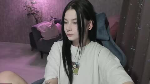 Snapshot of alinegreeeen chatting on October 2025 01:25:02 AM Aline Greeeen online show from October 2025 01:25:02 AM