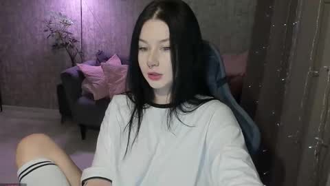 Snapshot of alinegreeeen chatting on October 2025 01:17:02 AM Aline Greeeen online show from October 2025 01:17:02 AM