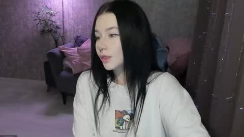 Snapshot of alinegreeeen chatting on October 2025 03:31:02 AM Aline Greeeen online show from October 2025 03:31:02 AM