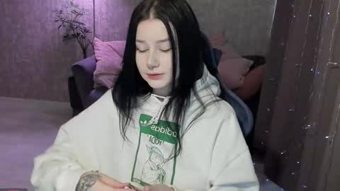 Snapshot of alinegreeeen chatting on October 2025 05:41:01 AM Aline Greeeen online show from October 2025 05:41:01 AM