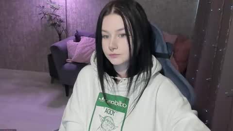 Snapshot of alinegreeeen chatting on October 2025 09:54:02 AM Aline Greeeen online show from October 2025 09:54:02 AM