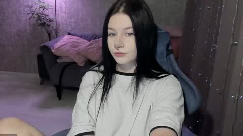 Snapshot of alinegreeeen chatting on October 2025 03:58:02 AM Aline Greeeen online show from October 2025 03:58:02 AM
