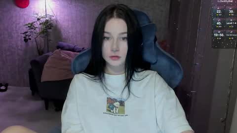 Aline Greeeen online show from April 2026 01:23:01 PM