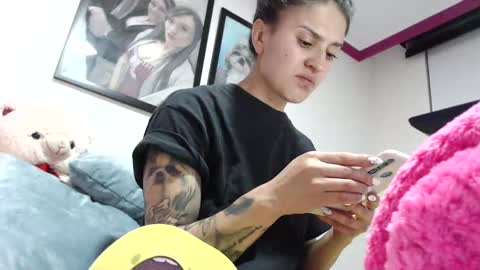 alipetite online show from November 2025 11:14:01 PM