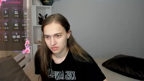 Snapshot of alisa__kelly chatting on September 2025 01:05:02 AM alisa__kelly online show from September 2025 01:05:02 AM