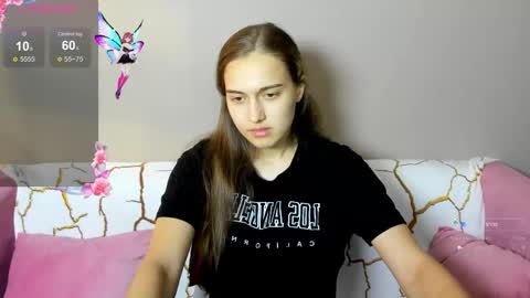 Snapshot of alisa__kelly chatting on September 2025 01:17:01 AM alisa__kelly online show from September 2025 01:17:01 AM