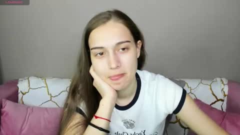 Snapshot of alisa__kelly chatting on October 2025 12:52:02 AM alisa__kelly online show from October 2025 12:52:02 AM
