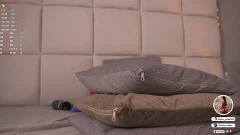     online show from January 2025 03:25:01 PM