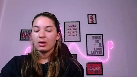 Snapshot of alisarossy chatting on June 2026 03:42:02 AM Alisa online show from June 2026 03:42:02 AM