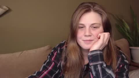 Snapshot of alisaxxxshy chatting on November 2025 10:43:02 PM alisaxxxshy online show from November 2025 10:43:02 PM