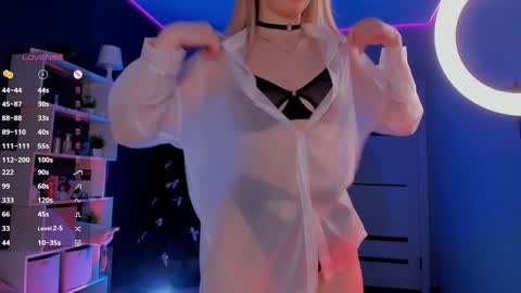 Snapshot of alishaaneta chatting on February 2025 09:19:01 PM Alisha online show from February 2025 09:19:01 PM