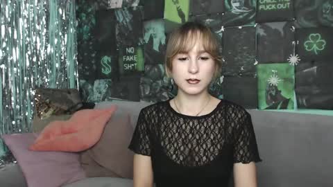 alishakelly online show from October 2025 05:46:01 AM