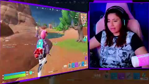 Snapshot of alison_gamer chatting on July 2026 05:06:02 PM Alison online show from July 2026 05:06:02 PM