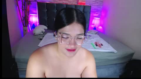 Snapshot of alison_girl22 chatting on April 2026 09:39:01 PM Alison online show from April 2026 09:39:01 PM